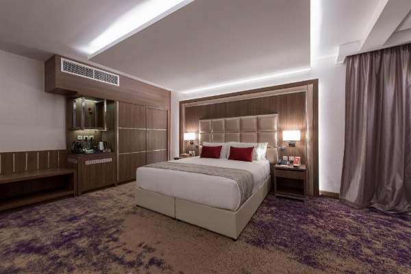 Ramada Continental Jeddah image 19